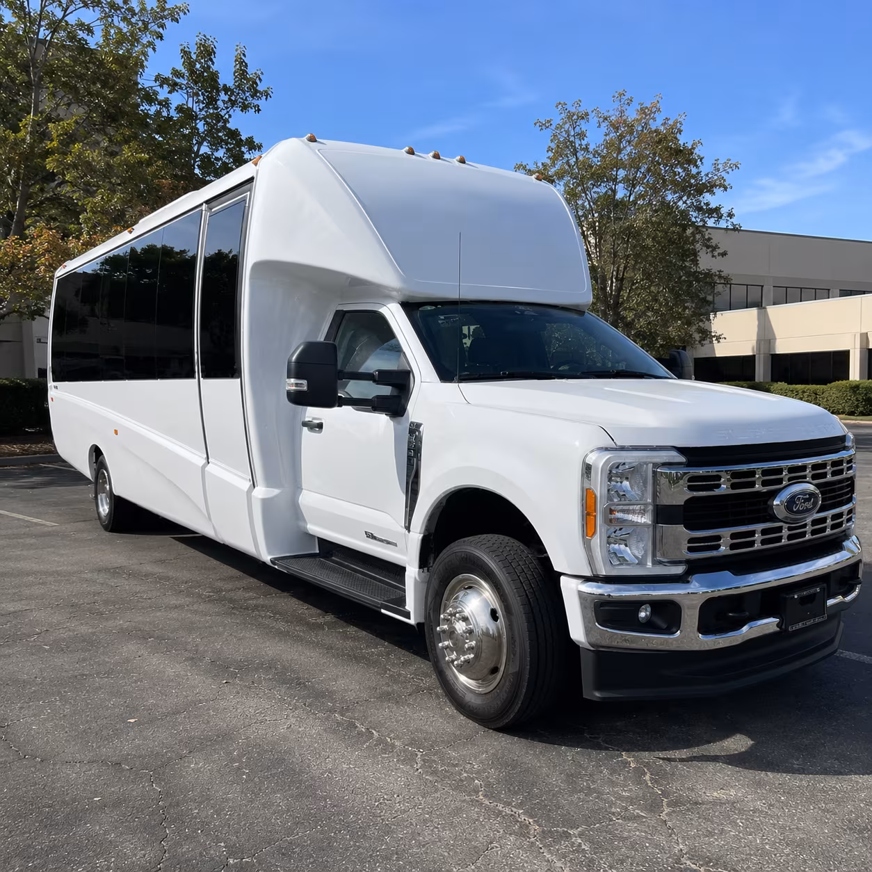 Coon Rapids Wedding Transportation & Shuttle Service