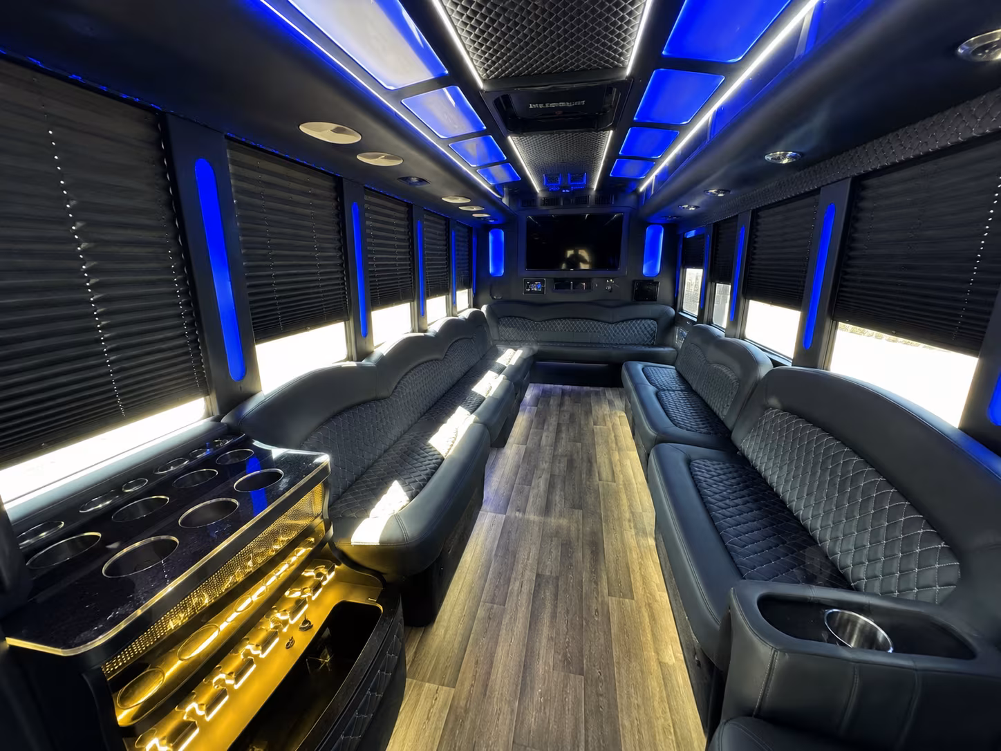 Minneapolis Birthday, Sweet 16, & Quinceañera Transportation party bus exterior