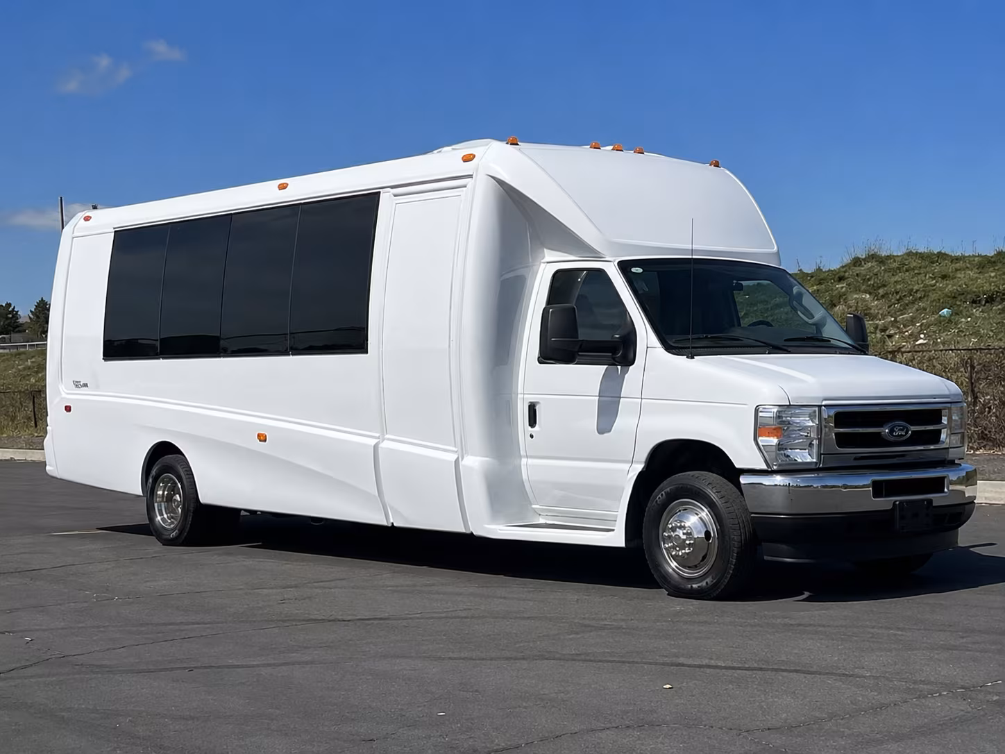 Minneapolis Concert & Music Festival Transportation party bus exterior