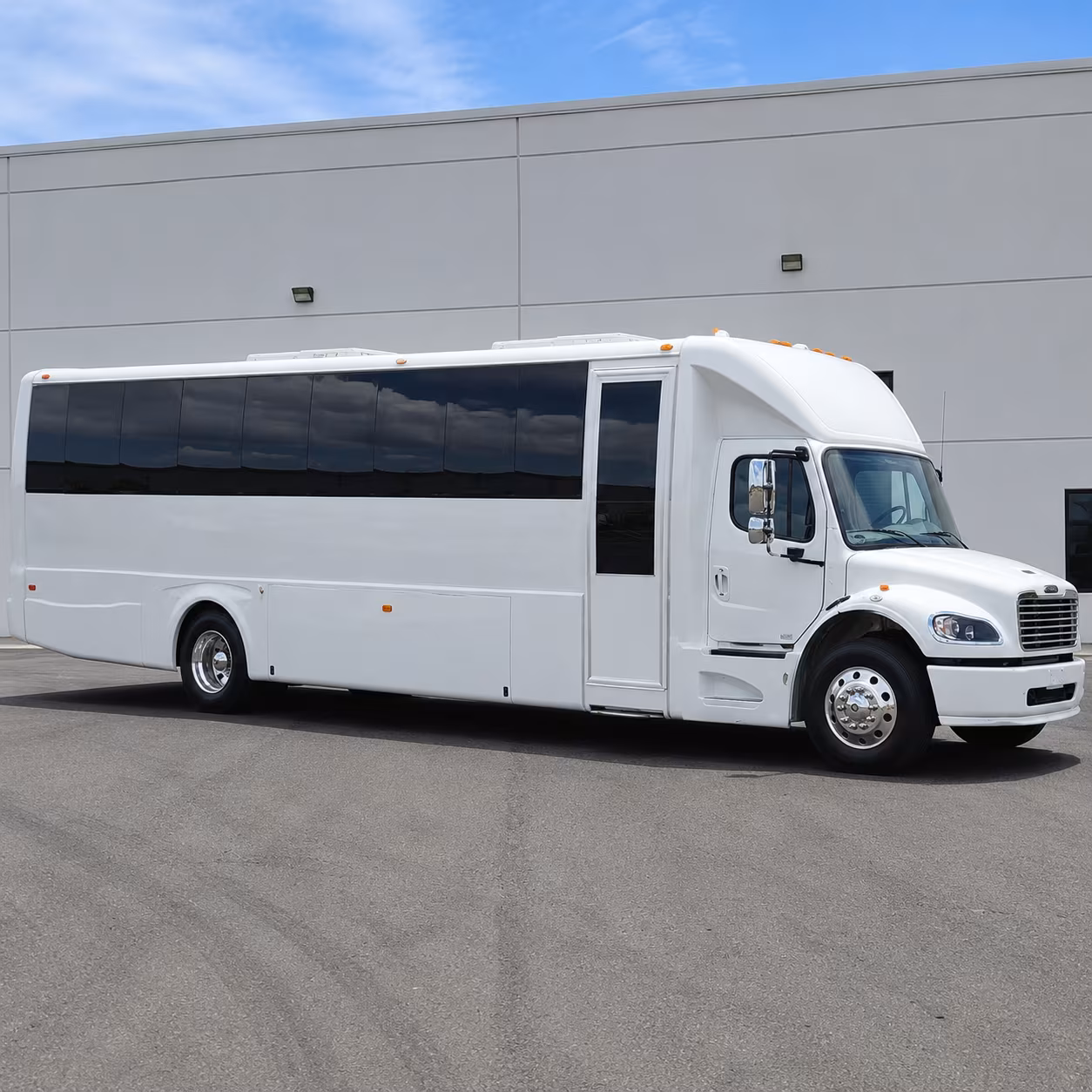 Minneapolis Homecoming & Prom Party Bus Rentals