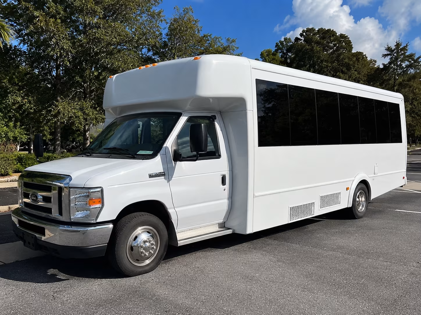 Minneapolis Sporting Event Transportation party bus exterior