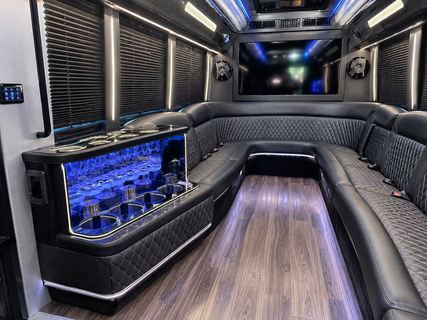 Minneapolis Sporting Event Transportation onboard seating