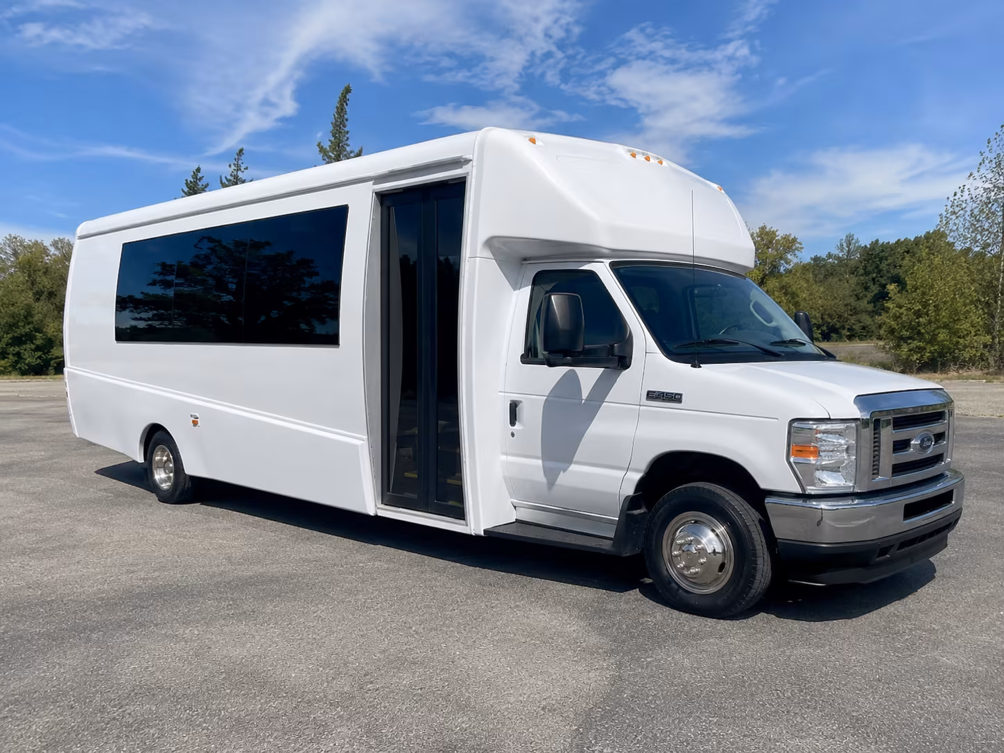 Minneapolis Sporting Event Transportation party bus exterior