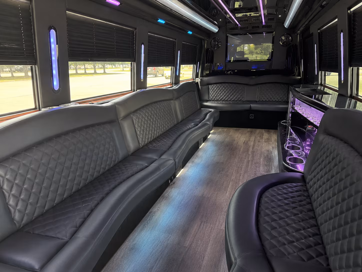 Minneapolis Winery Tour & Pub Crawl Transportation group transportation