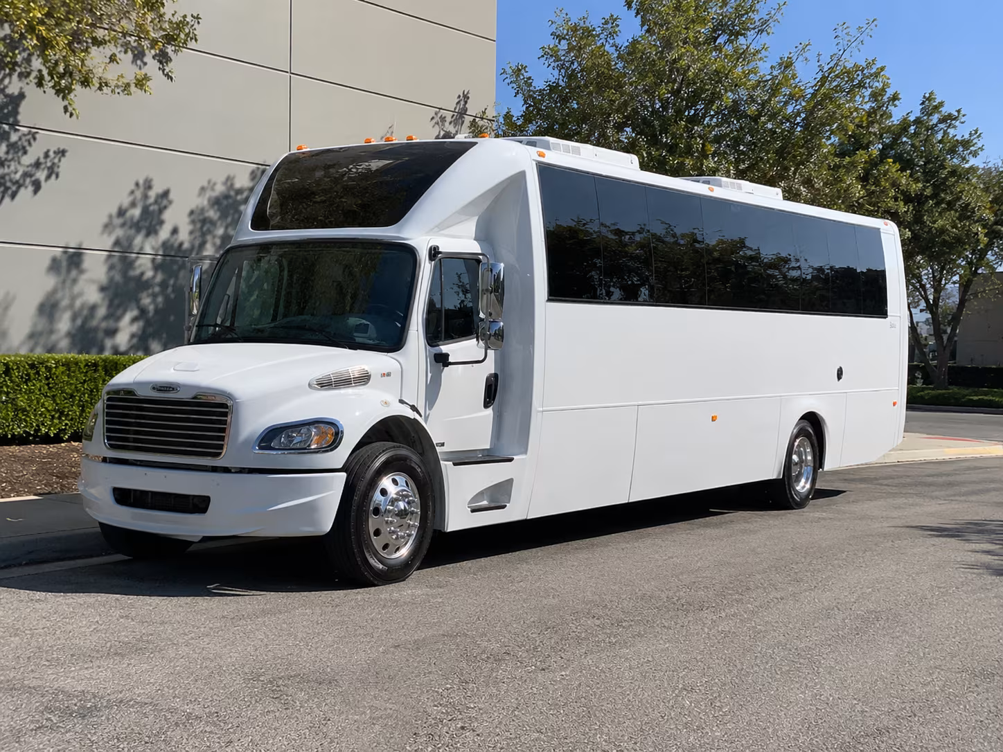 Minneapolis Winery Tour & Pub Crawl Transportation onboard seating